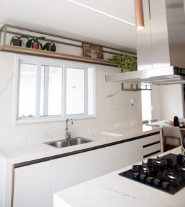 Como o Branco Contribui para um Visual Clean em Móveis Planejados