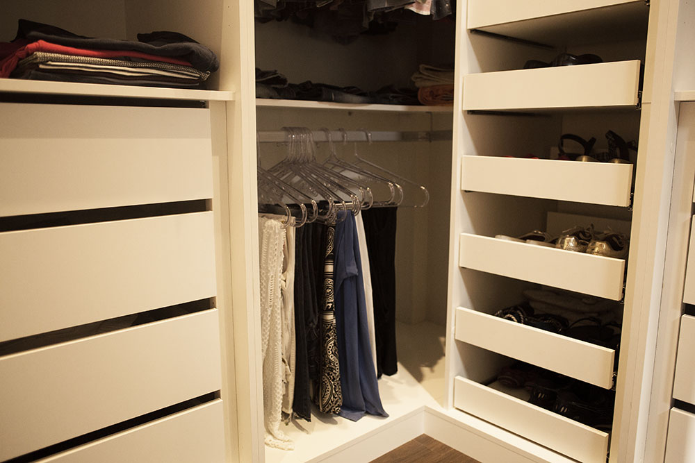 Dicas para Otimizar os Ambientes com Móveis Planejados, maximizar a funcionalidade e a estética transformando sua casa em um lugar mais confortável e organizado