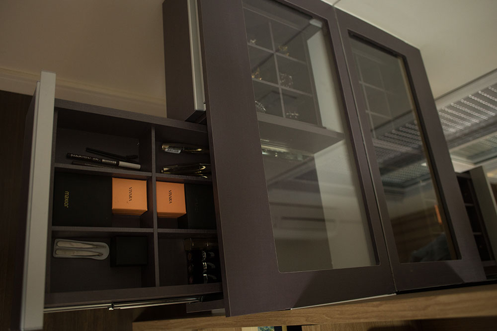 Móveis Planejados na Decoração, Integrando Estilo e Praticidade. Vamos explorar como integrar estilo e personalidade na decoração com móveis planejados.