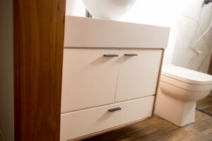 Móveis Planejados para Banheiros Pequenos, algumas ideias e dicas para ampliar banheiros pequenos utilizando móveis planejados.