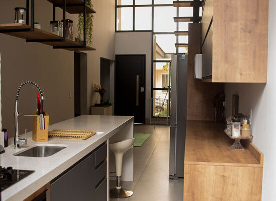 Dicas de Decoração com Móveis Planejados para Apartamentos Compactos Maximização de Espaço e Estilo