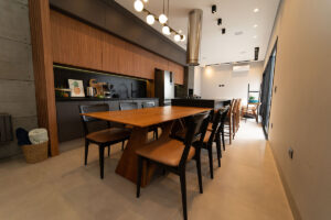 Móveis Planejados para uma Ceia Memorável ambiente acolhedor, elegante e funcional, ideal para receber a família e os amigos.