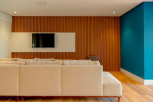 Como Escolher o Melhor Layout para sua Sala de Estar É onde recebemos visitas, passamos momentos em família e relaxamos no dia a dia.