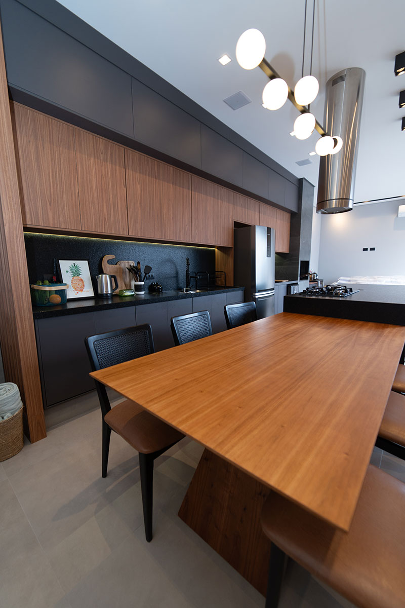 Como Planejar a Sala de Jantar dos Seus Sonhos, Definindo o Estilo, a Paleta de Cores, Escolha dos Móveis, Otimizando o Espaço com Móveis Planejados.