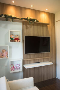 Quartos Infantis: Móveis Planejados para Crescer com as Crianças. O quarto infantil é um espaço mágico, onde a imaginação floresce e os sonhos ganham vida.