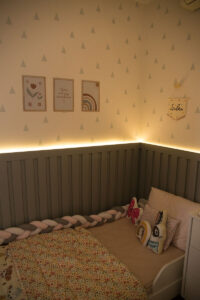 Quartos Infantis: Móveis Planejados para Crescer com as Crianças. O quarto infantil é um espaço mágico, onde a imaginação floresce e os sonhos ganham vida.