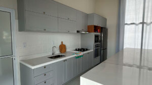 Cozinha Preparada para o Natal: Como os Móveis Planejados Facilitam Sua Ceia.