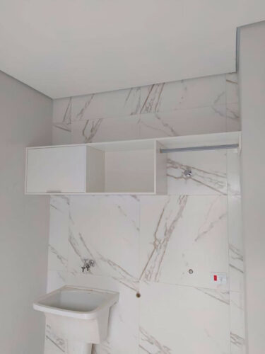 Lavanderia Planejada: Truques para Secar Roupas e Organizar a Bagunça nos Dias de Chuva